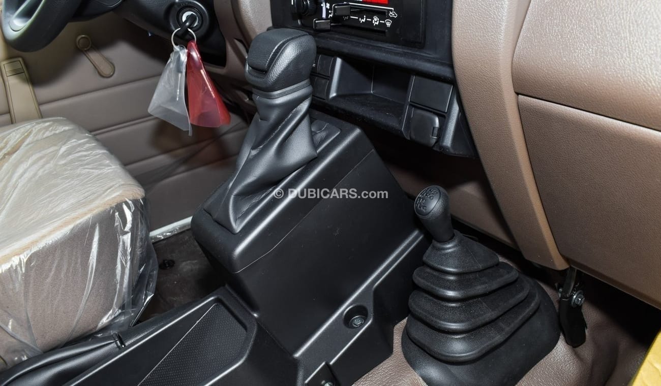 Toyota Land Cruiser Pick Up LC79 SC 2.8L AT Diesel