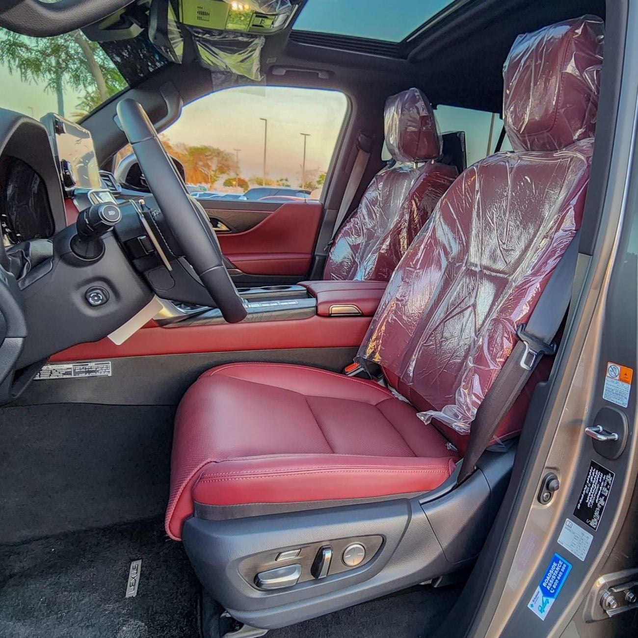 لكزس LX 600 LEXUS LX 600 / ASH WOOD SIGNATURE / 2023 MODEL / GCC SPECS / GRAY COLOUR / UNDER WARRANTY AND SERVIC