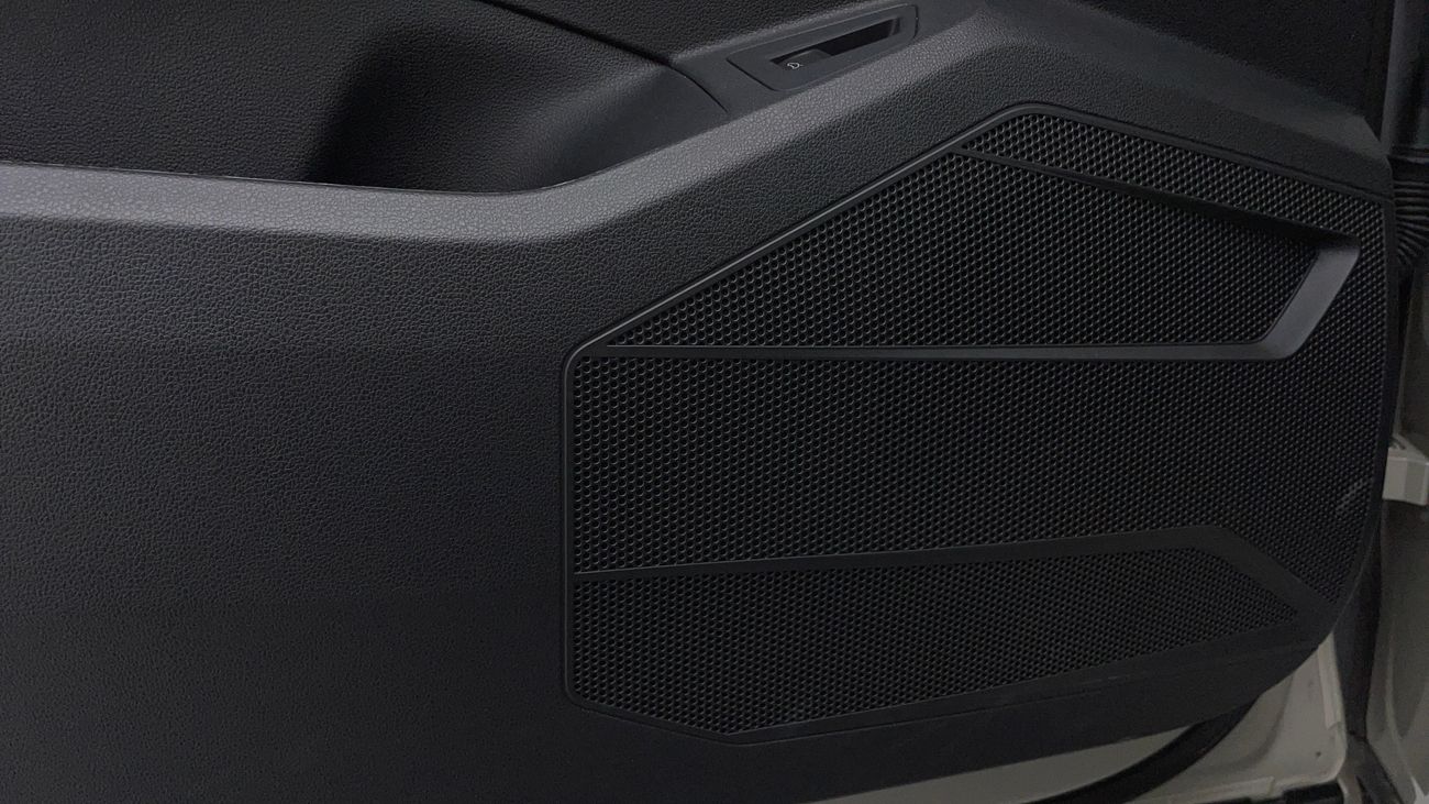 Volkswagen Touareg R LINE 3 | Zero Down Payment | Free Home Test Drive