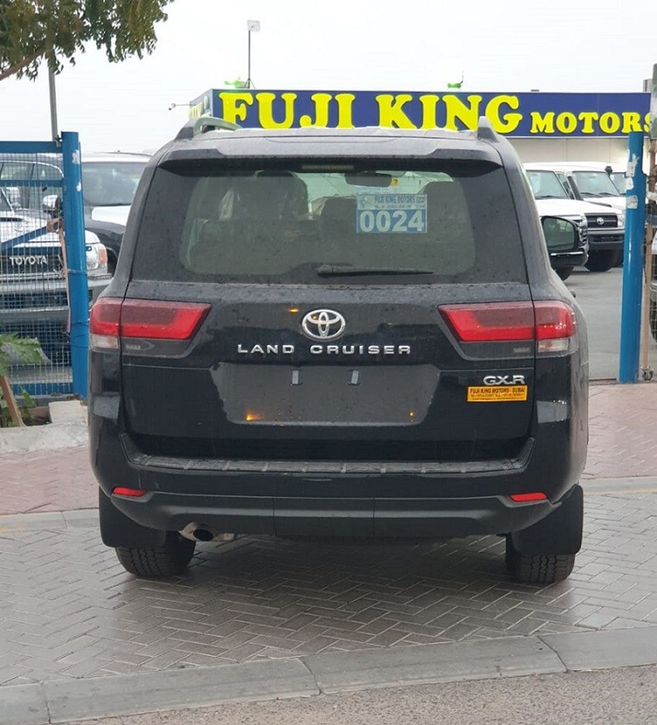 تويوتا لاند كروزر LC300 - GXR - 4.0L - 2024 (PETROL)