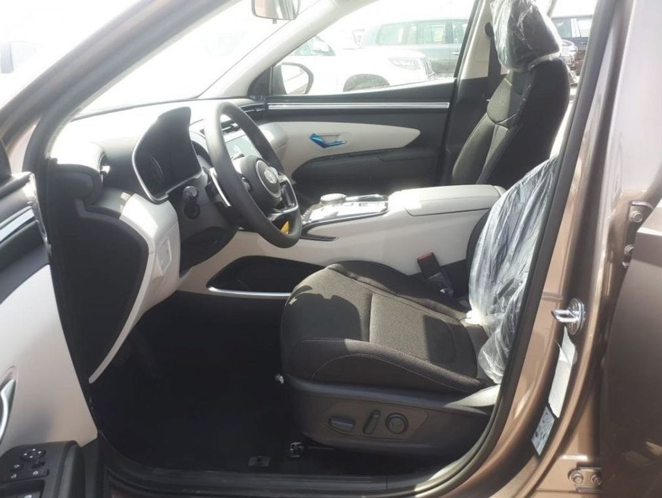 Hyundai Tucson Hyundai Tucson LEFT HANDED New Shape with push starter