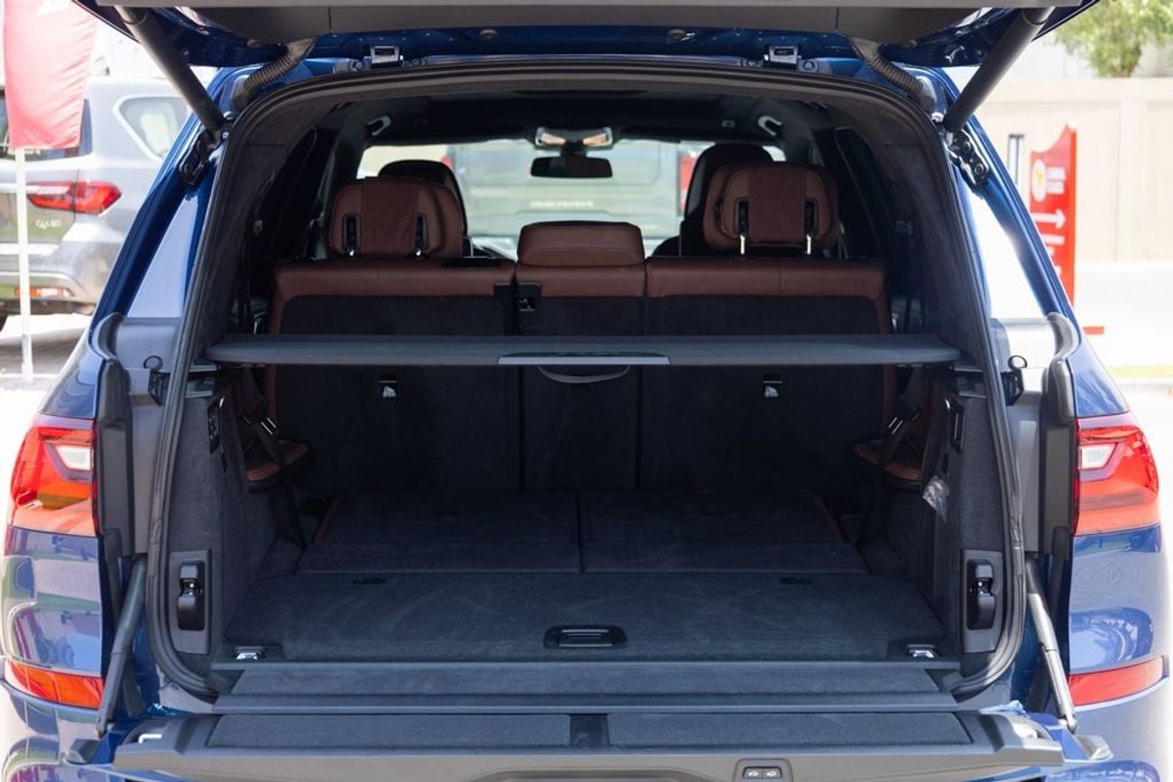 BMW X7 40i M Sport Pure 3.0L (340 HP)