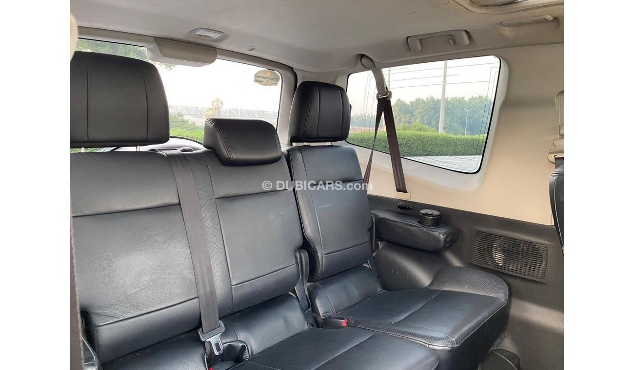 Mitsubishi Pajero Mitsubishi Pajero GLS 2011 V6 3.8L Full Option - Perfect Condition