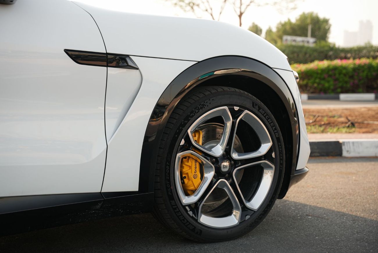 Xiaomi YU7 Xiaomi YU7 2025 – Ultra-long Range High-Performance 4WD Max