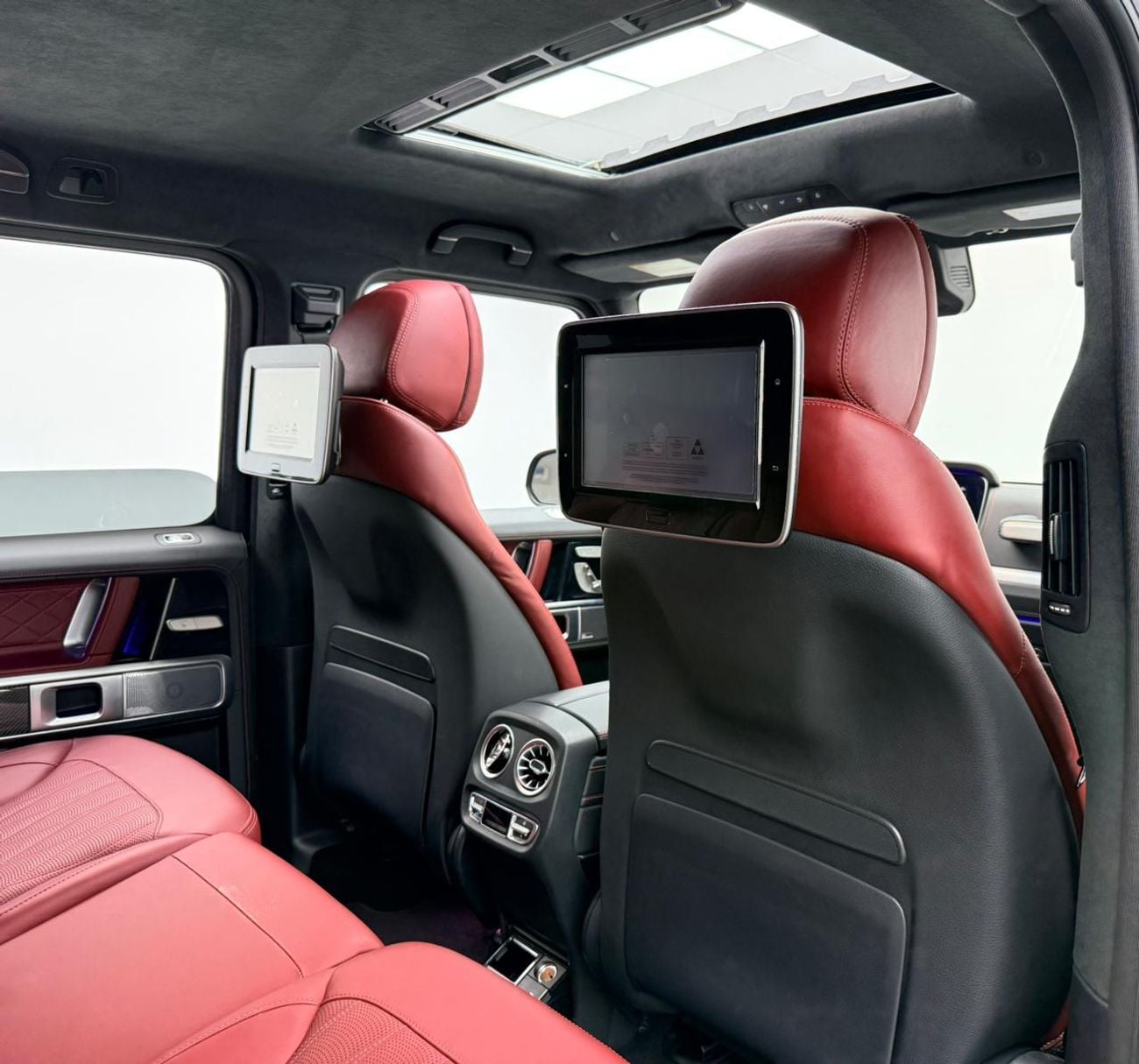 Mercedes Benz G63 AMG STD 2021 Mercedes Benz G63 AMG, Warranty, Full MB Service History, Low Km, Fully Loaded, Clean Title