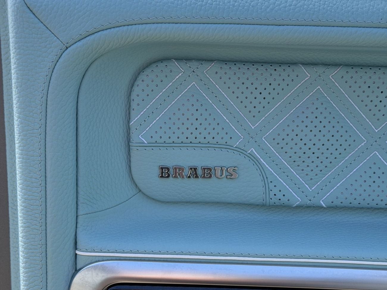 مرسيدس بنز برابوس  GENUINE BRABUS G800 (EXPORT ONLY) Right Hand Drive