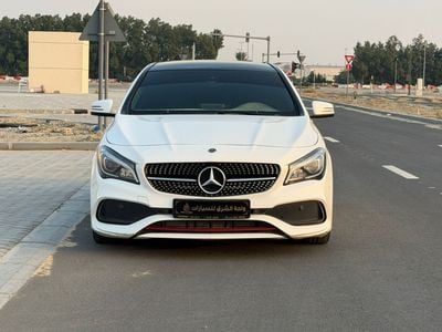 مرسيدس بنز CLA 250 Premium 2.0L