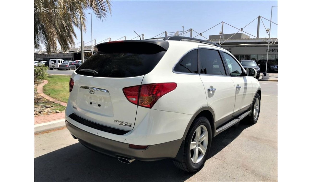 Hyundai Veracruz = SPECIAL OFFER = FREE REGISTRATION = GCC SPECS