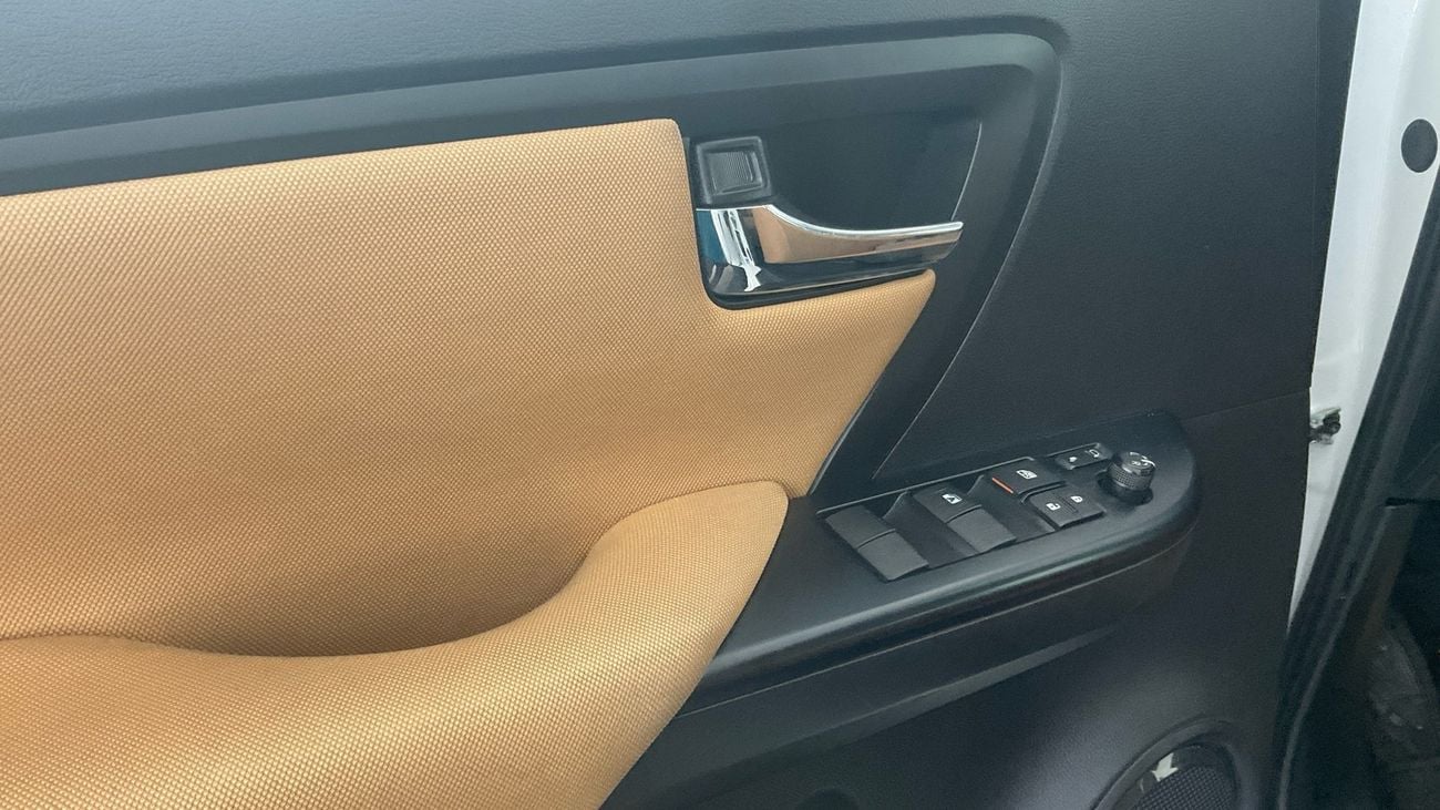 تويوتا فورتونر EXR | شامل الضمان | 0 ﺪﻔﻋﺓ ﺃﻮﻟﻯ