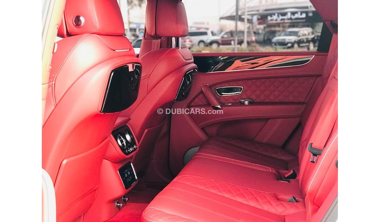 Used Bentley Bentayga 2017 for sale in Dubai 207063