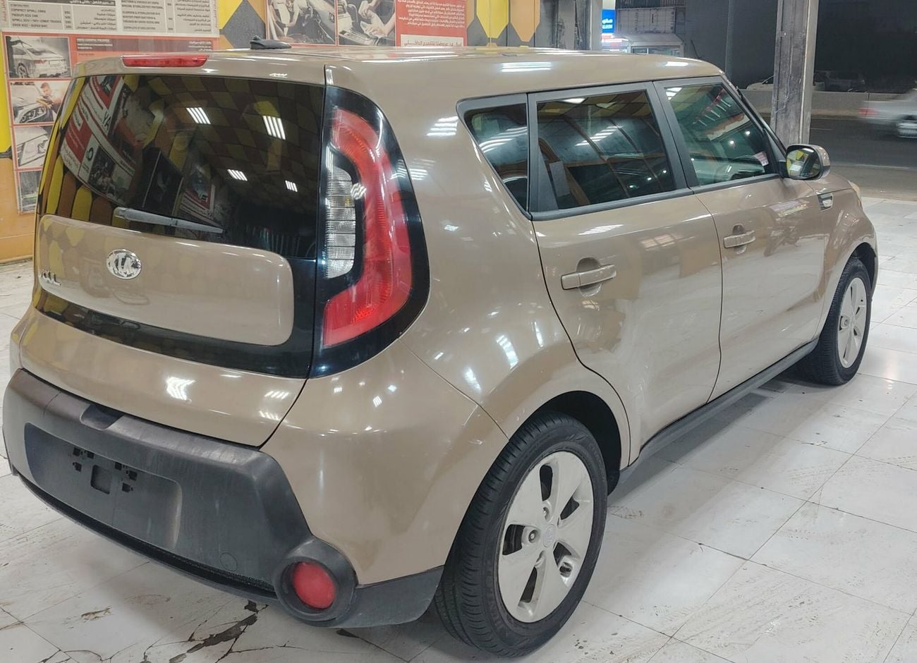 كيا سول LX 1.6L