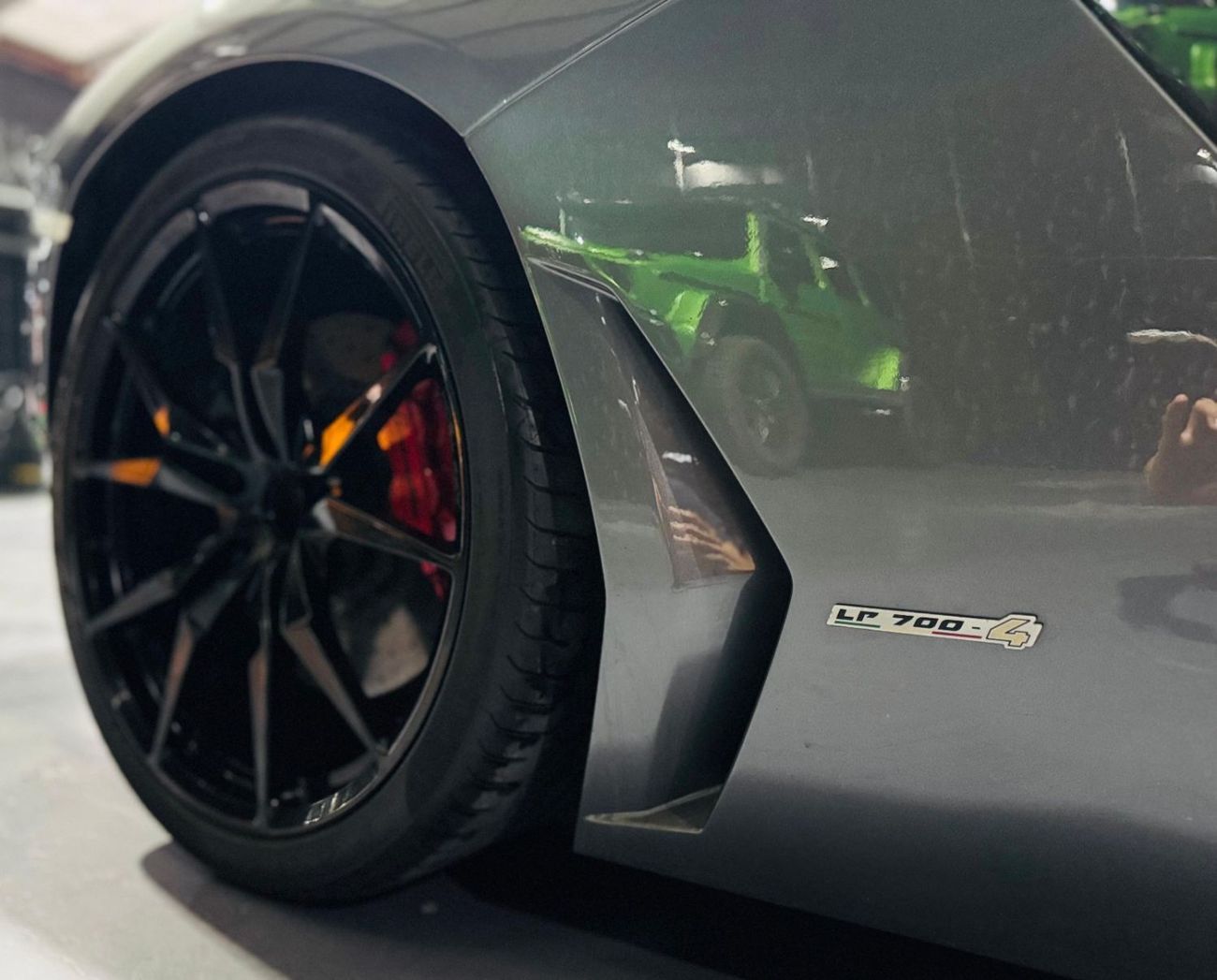 Lamborghini Aventador 6.5L V12 2015 Lamborghini Aventador LP700-4, Full Lamborghini Service History, Very Low Kms, GCC