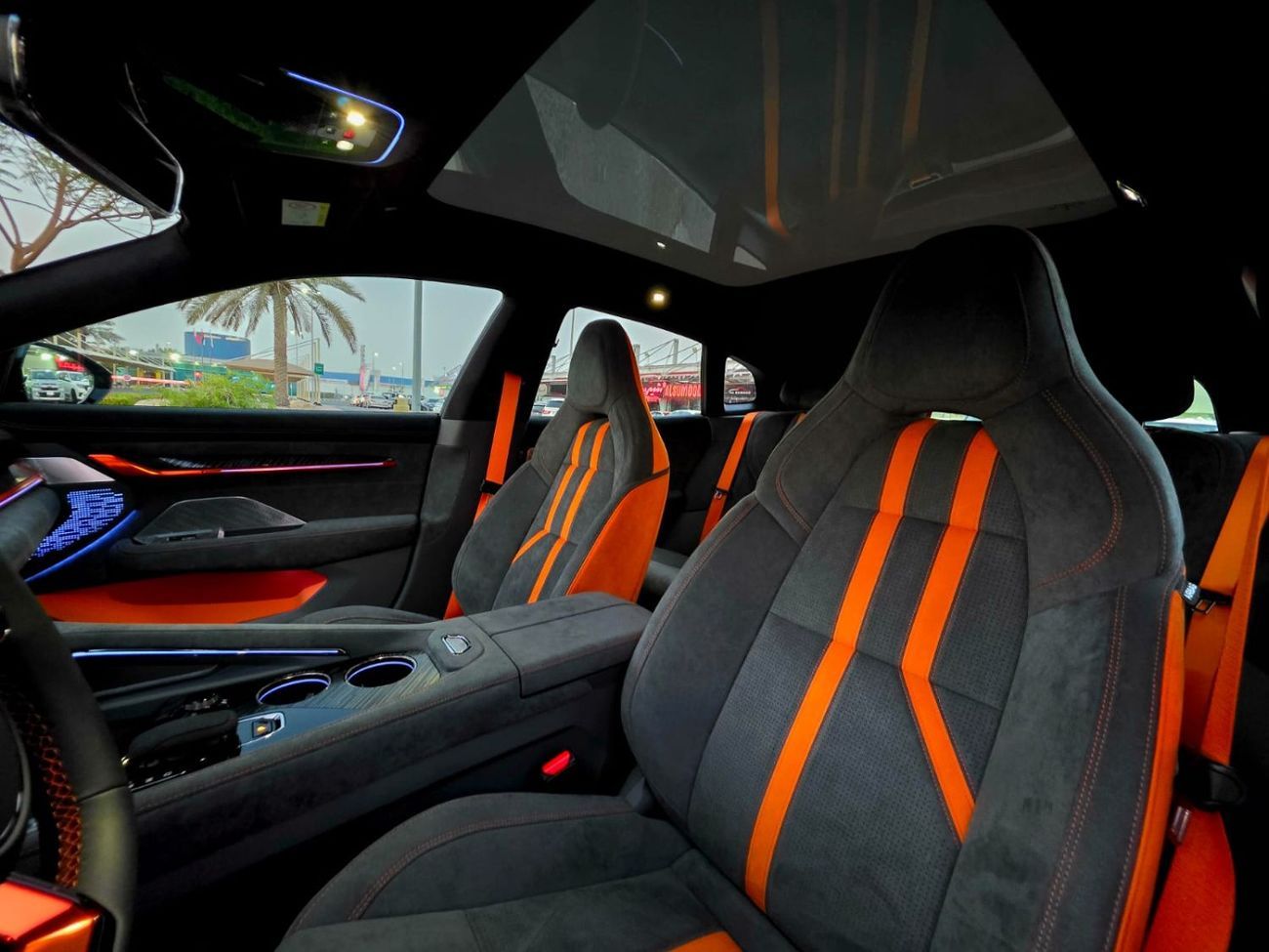 Zeekr 001 NEW ARRIVAL ZEEKR 001 2025 GCC  BLACK EDITION UNDER WARRANTY WITH SERVICE CONTRACT 5 YEARS