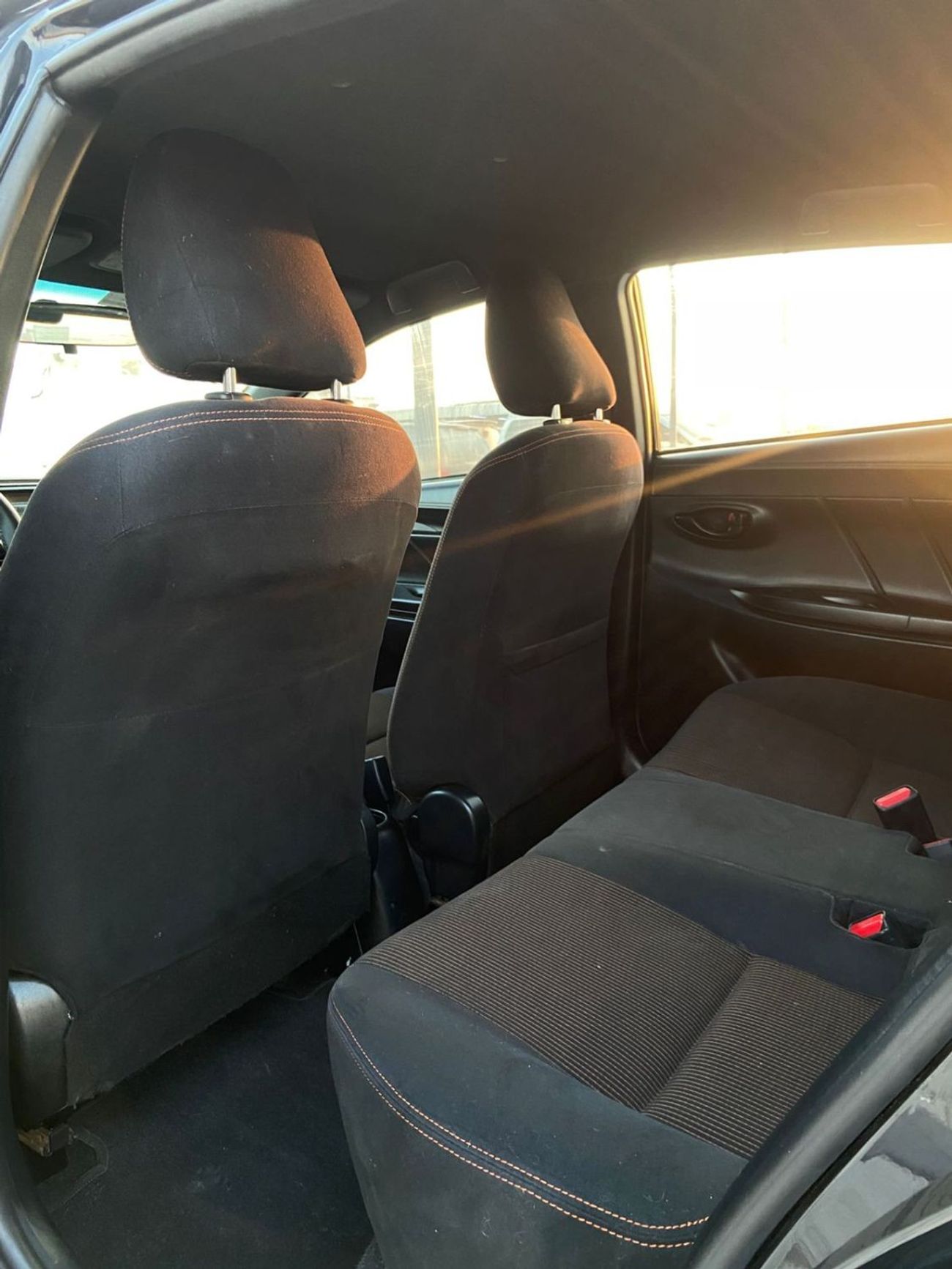 Toyota Yaris TOYOTA YARIS SE MODEL : 2016 MILEAGE : 129,000 K/M PRICE : 27,000 DIRHAMS GULF SPECIFICATIONS Withou