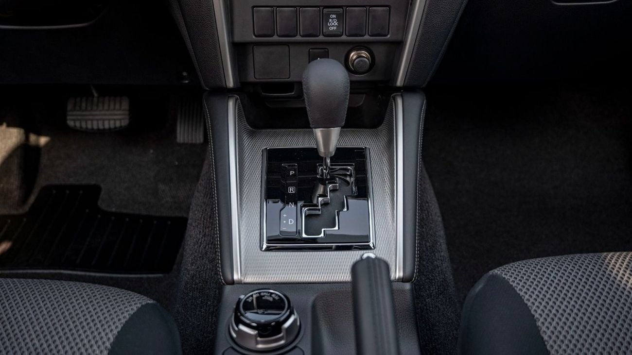 Mitsubishi L200 Mitsubishi L200 Sportero 2.4L Diesel 4x4 2025