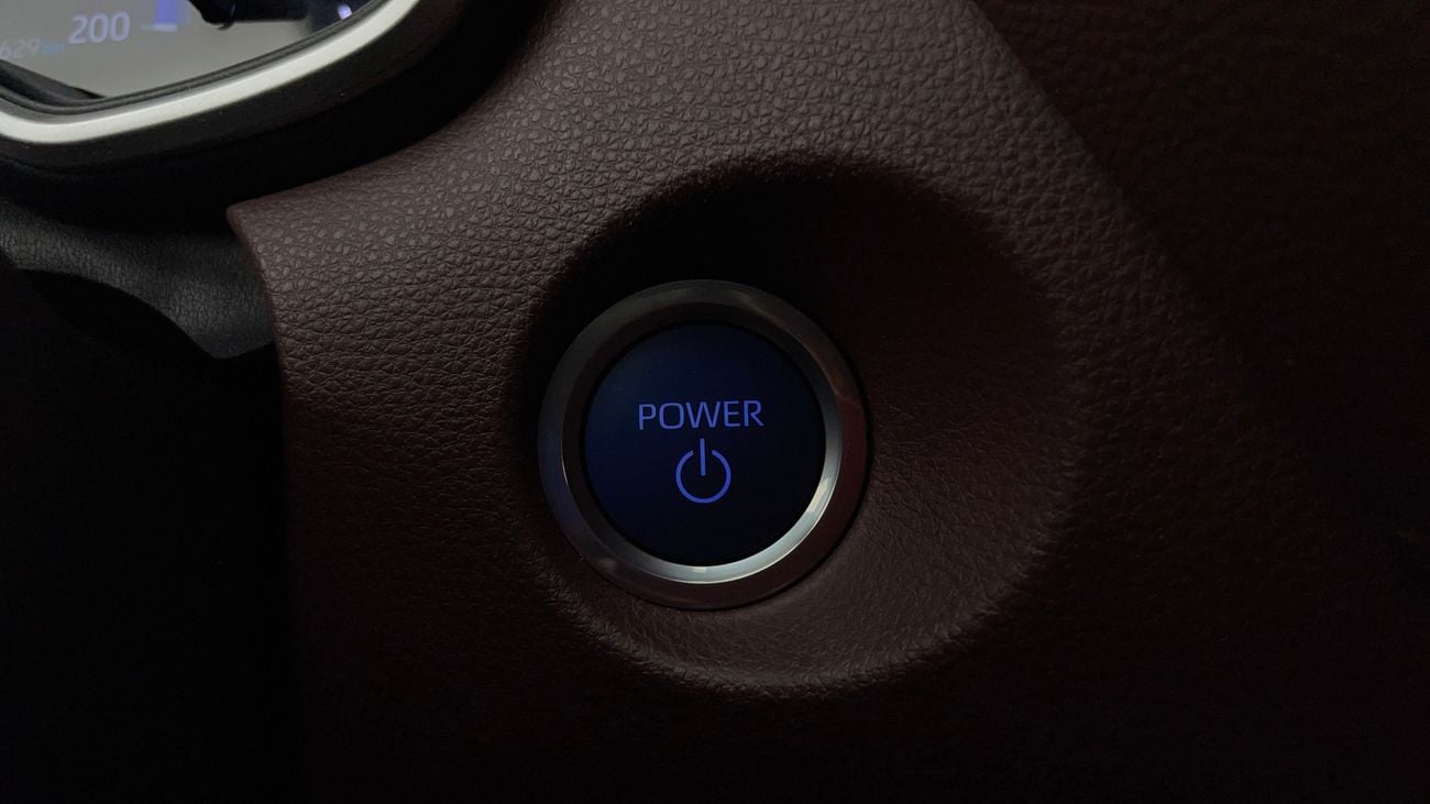 Toyota Corolla Cross GLI 1.8 | Zero Down Payment | Home Test Drive