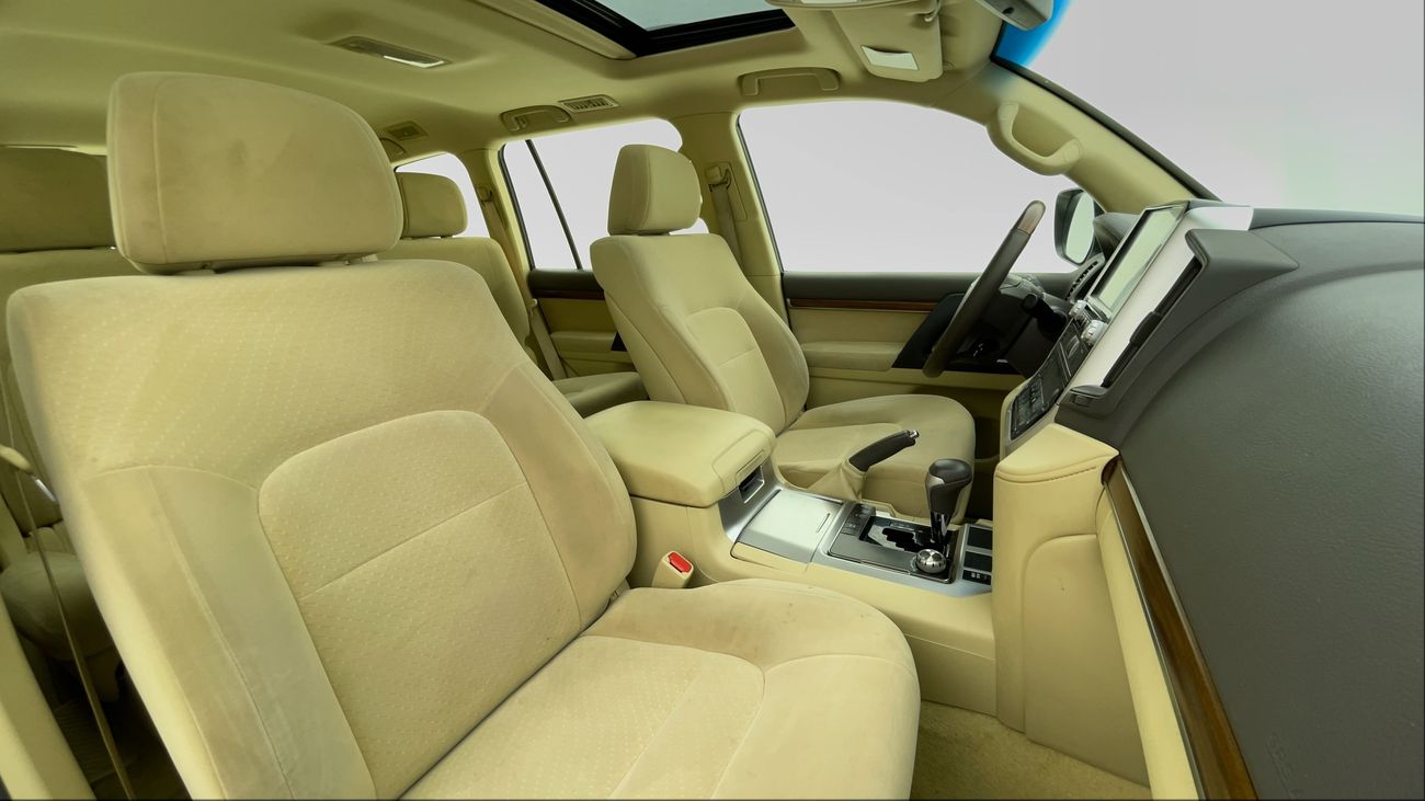 تويوتا لاند كروزر EXR 4 | بدون دفعة مقدمة | اختبار قيادة مجاني للمنزل