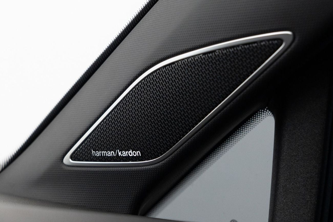 Volkswagen Golf R Base 2.0T