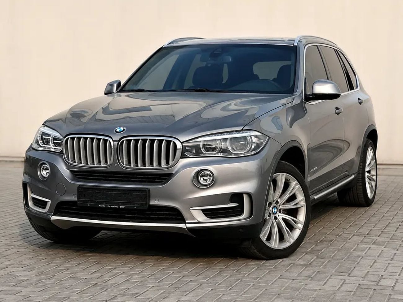 بي أم دبليو X5 1,338 P.M | xDrive35i Exclusive | GCC Specs | 3.0L V6