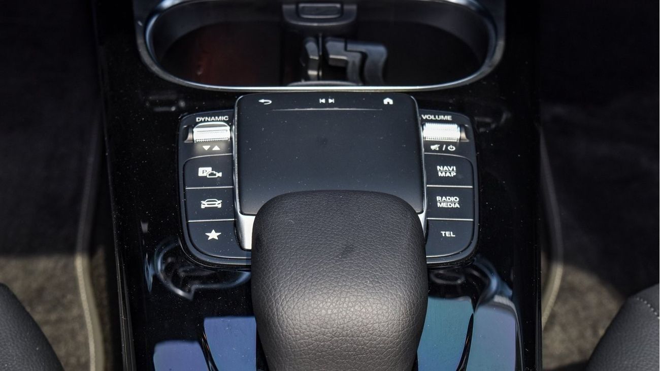 مرسيدس بنز A 250 Std Std 4Matic