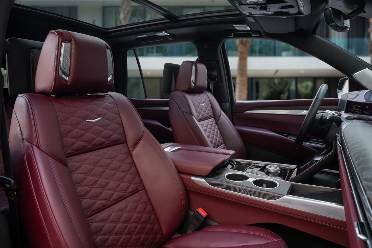 Cadillac Escalade Escalade Sport Platinum | 9,733 P.M | 0% Downpayment | Escalade Platinum|Cadillac Warranty