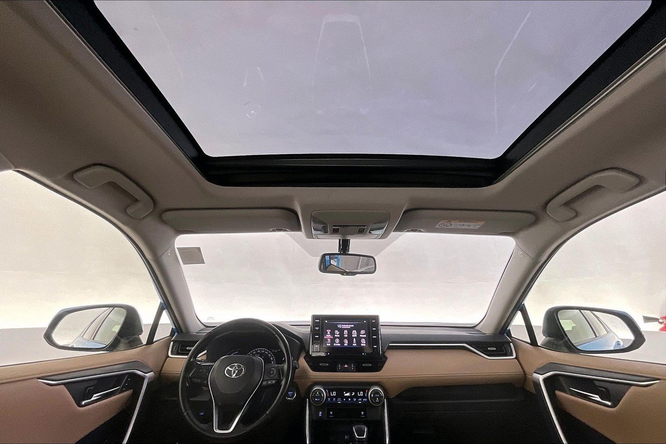 تويوتا راف ٤ VXR HEV | شامل الضمان | 0 ﺪﻔﻋﺓ ﺃﻮﻟﻯ