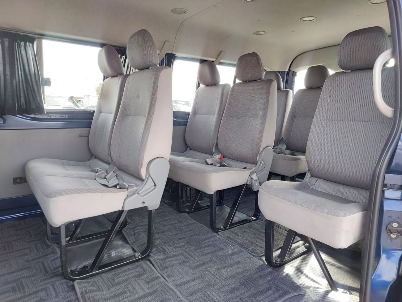 Toyota Hiace TOYOTA HIACE COMMUTER VAN RHD 2008 MODEL 2.7 L PETROL AUTOMATIC(PM013596)