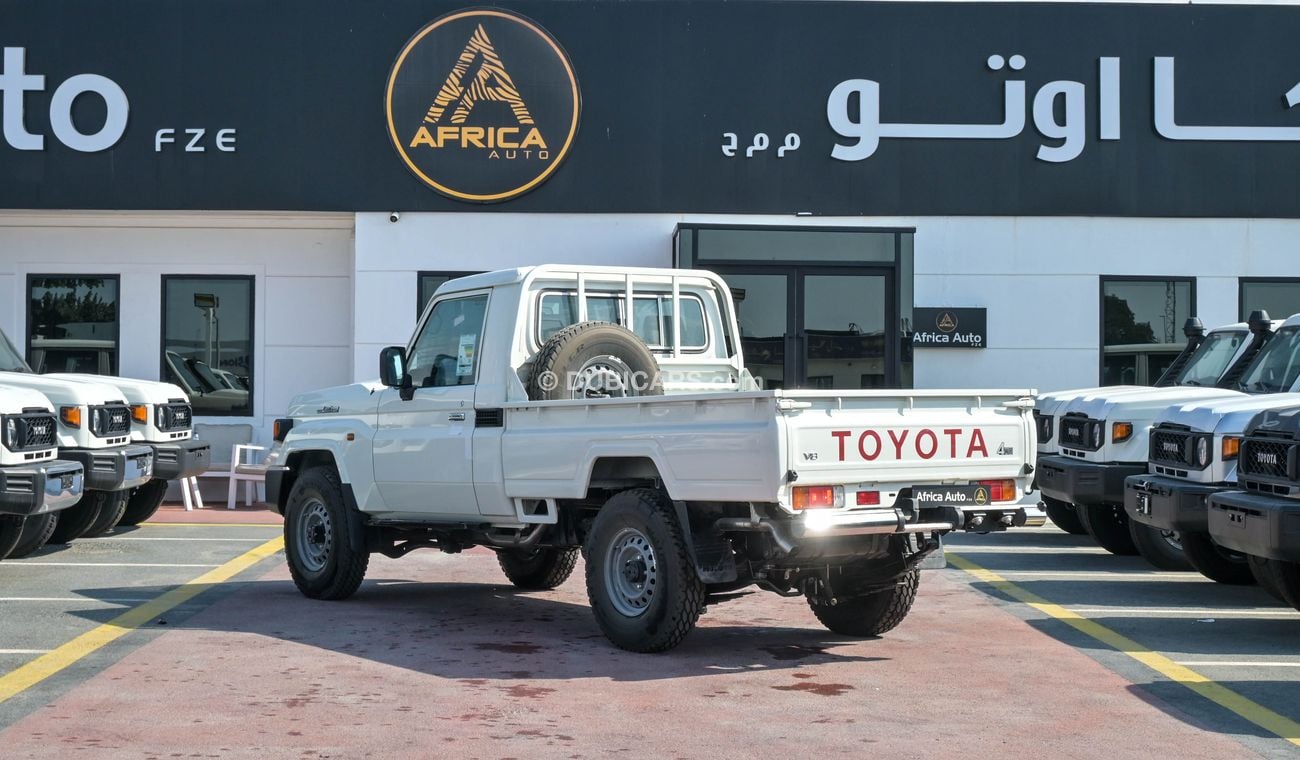 Toyota Land Cruiser Pick Up LC79 SC 4.5L V8 YM 2024 BASIC