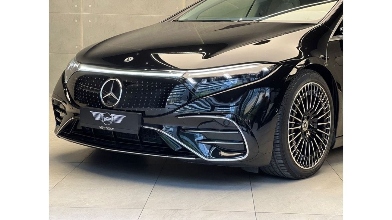 Mercedes-Benz EQS 580 Premium + Mercedes EQS 580 First Edition. GCC