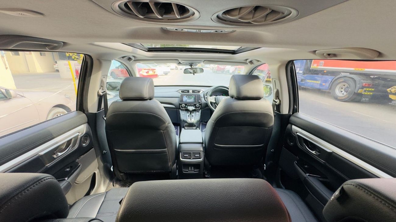 Honda CRV TOP GRADE | PUSH START | 1.5L PETROL ENGINE | AUTO | HEATED LEATHER SEATS | 4WD | RHD