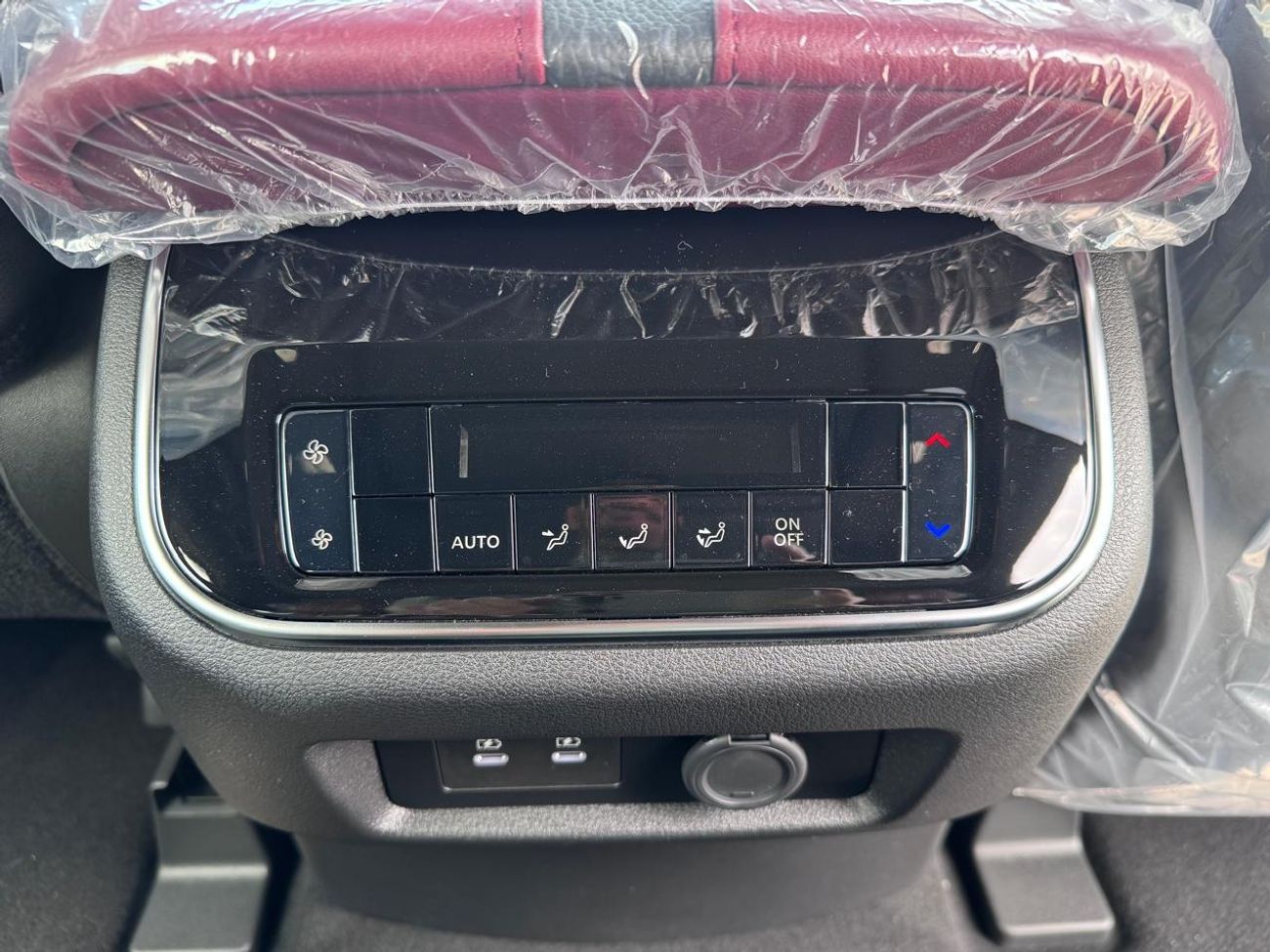 Nissan Patrol SE PLATINUM 3.8L V6 (Ext _GREYISH GREEN Inter_BURGUNDY)