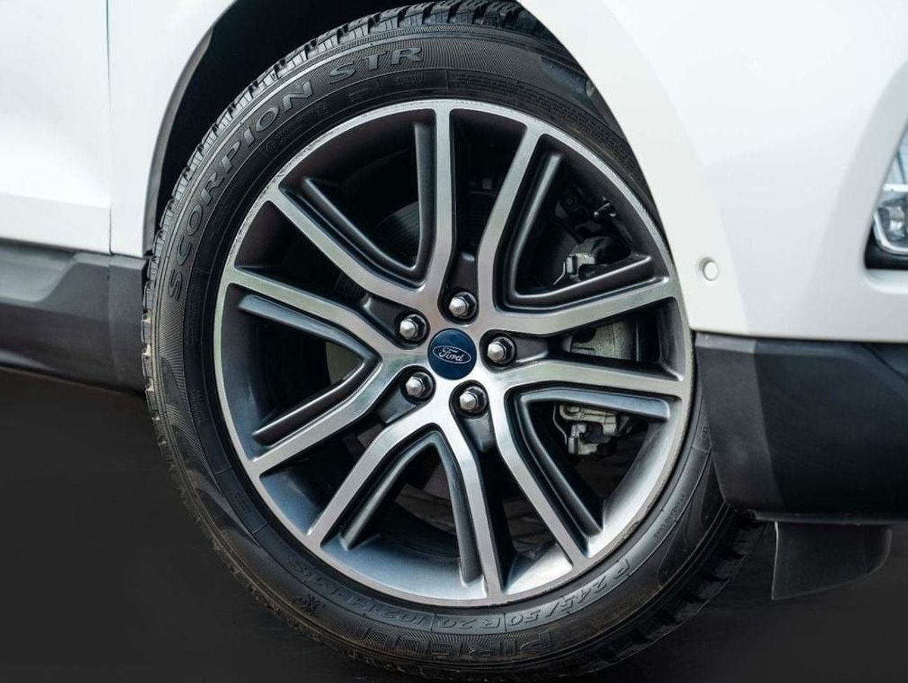 Ford Edge AED 1,573 PM • EDGE TITANIUM • ONLY 63,000 KM • FULL OFFICIAL FORD SERVICE HISTORY • FULLY LOADED