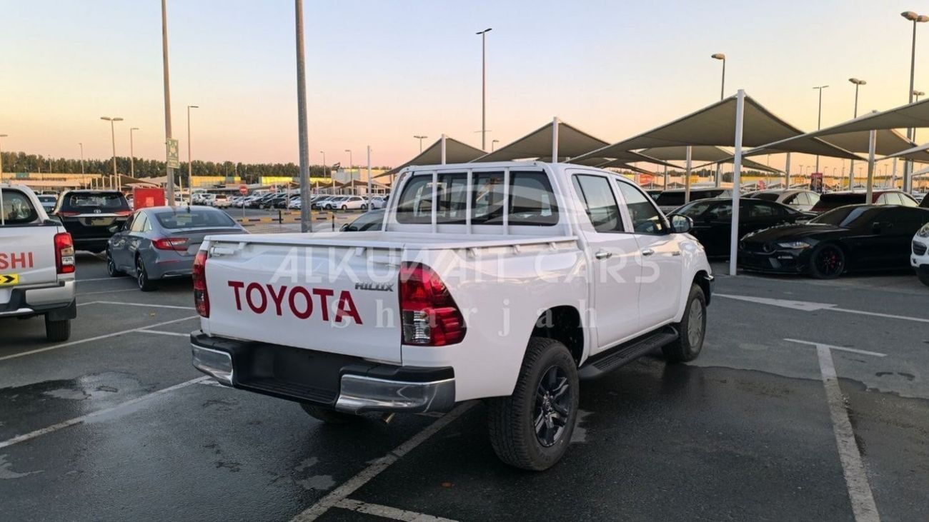 Toyota Hilux Toyota Hilux 2.7P AT  MY2023