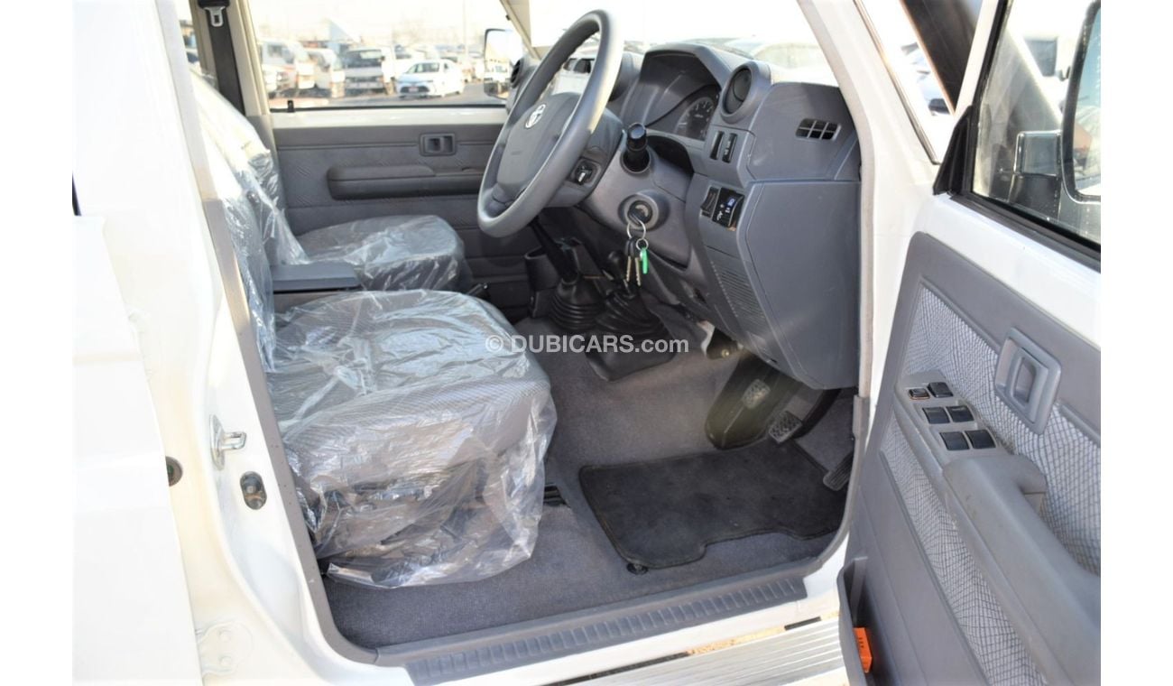 تويوتا لاند كروزر بيك آب