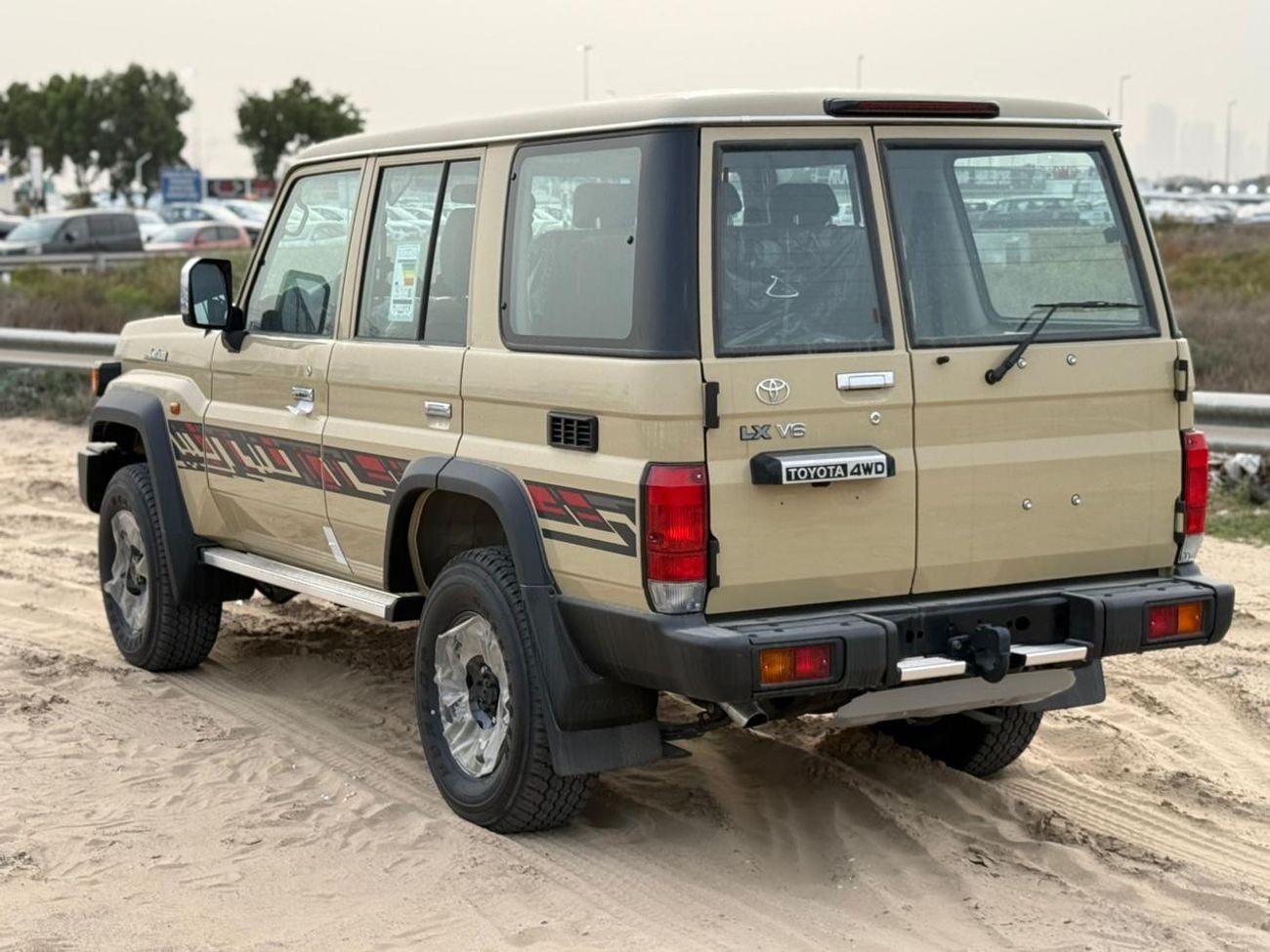 Toyota Land Cruiser 70 4.0L MID OPTION MANUAL WITH COOLING BOX