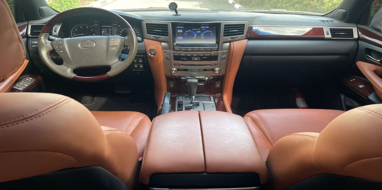 Lexus LX 570 Prestige 5.7L