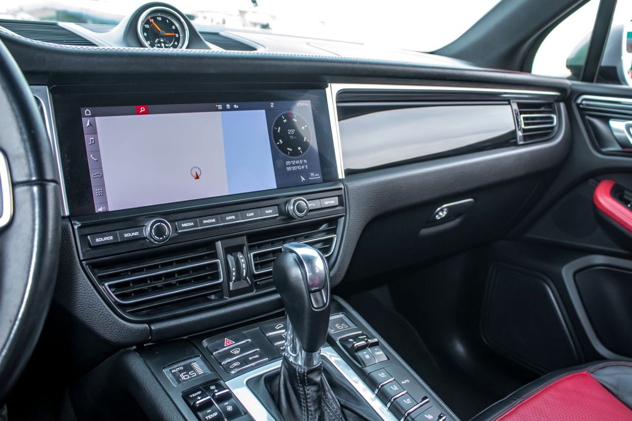 بورش ماكان Std 2.0L (252 HP)