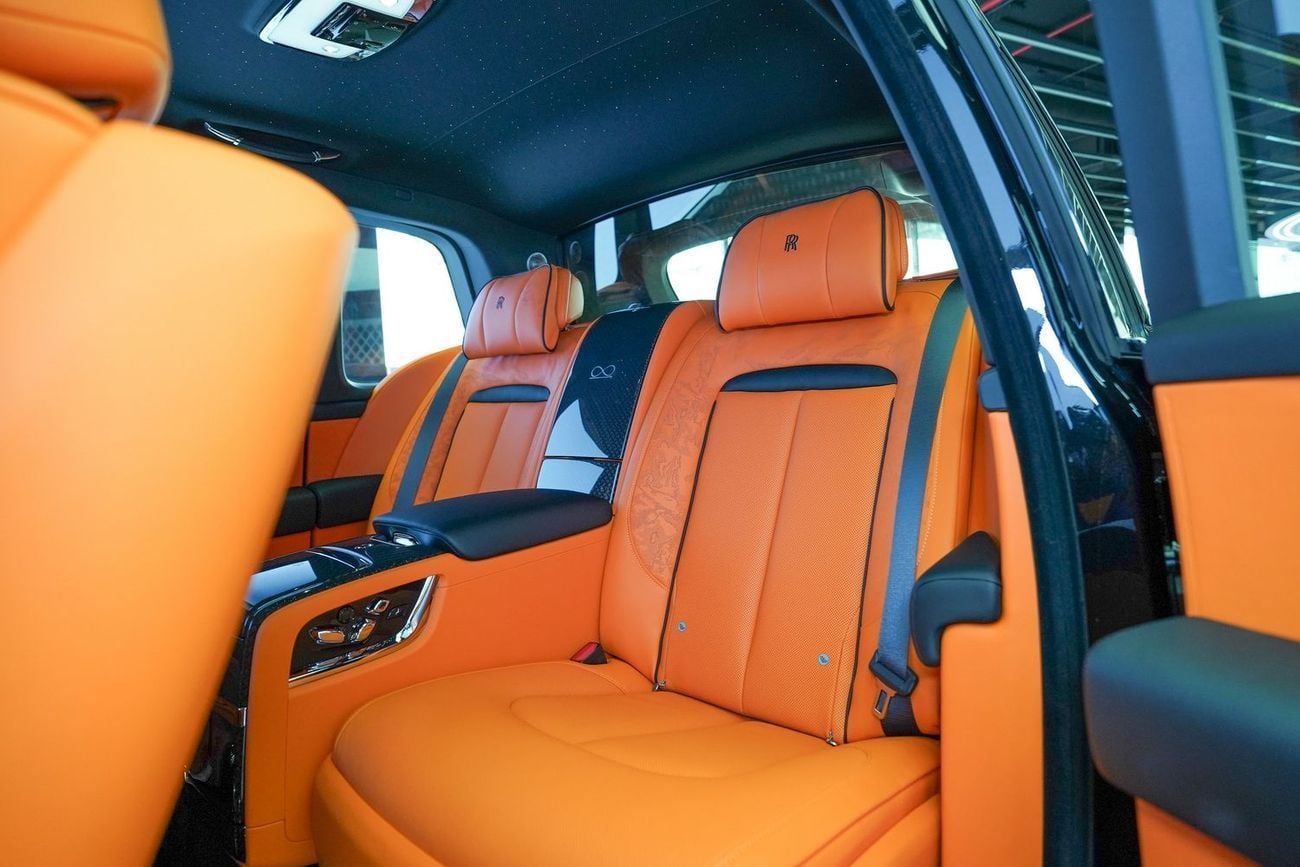 Rolls Royce Cullinan BLACK BADGE