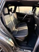 تويوتا راف ٤ SE 2.5 L | sunroof | push start | leather full option