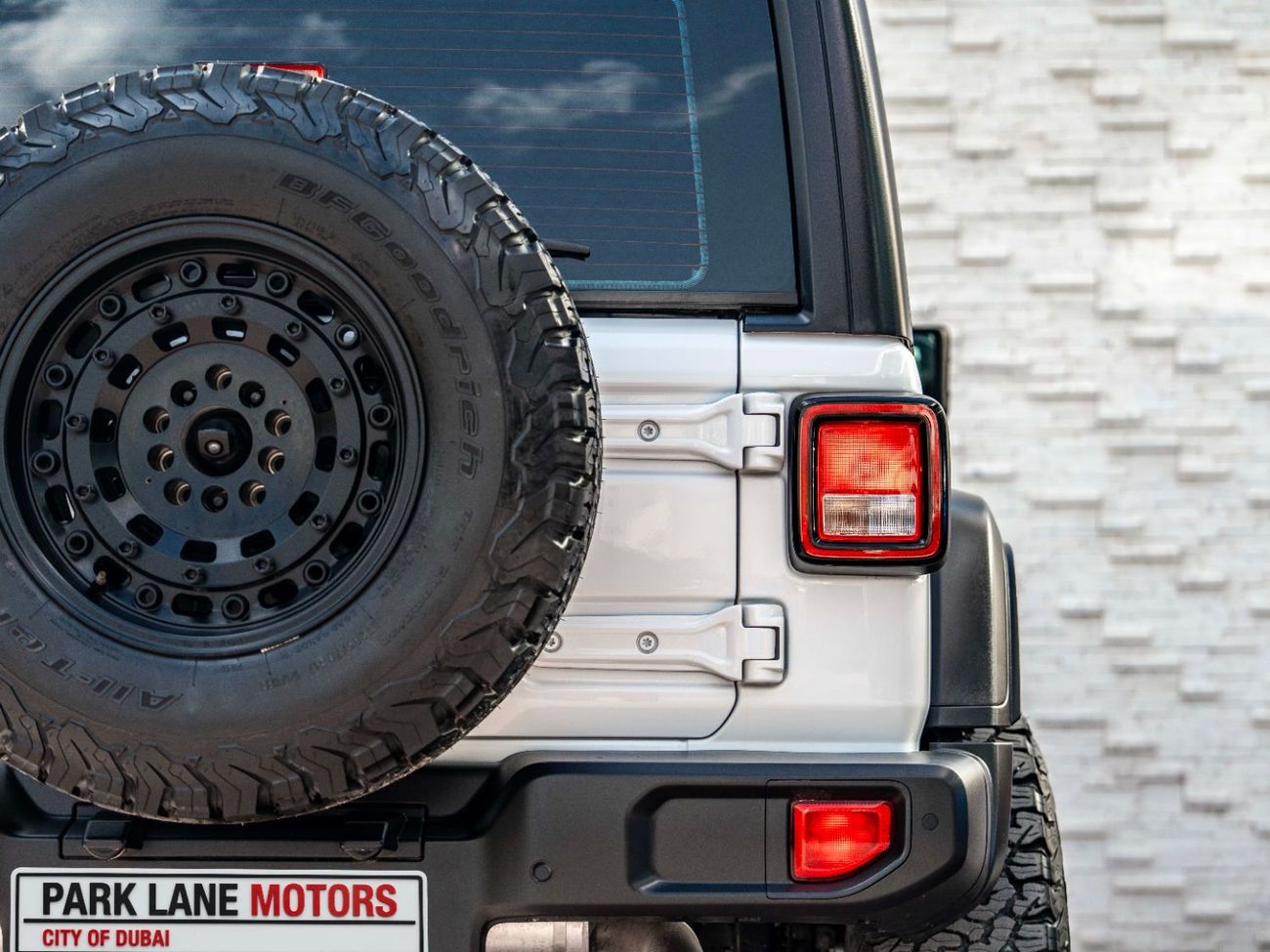 جيب رانجلر Sport 3.6L A/T (5 Seater)