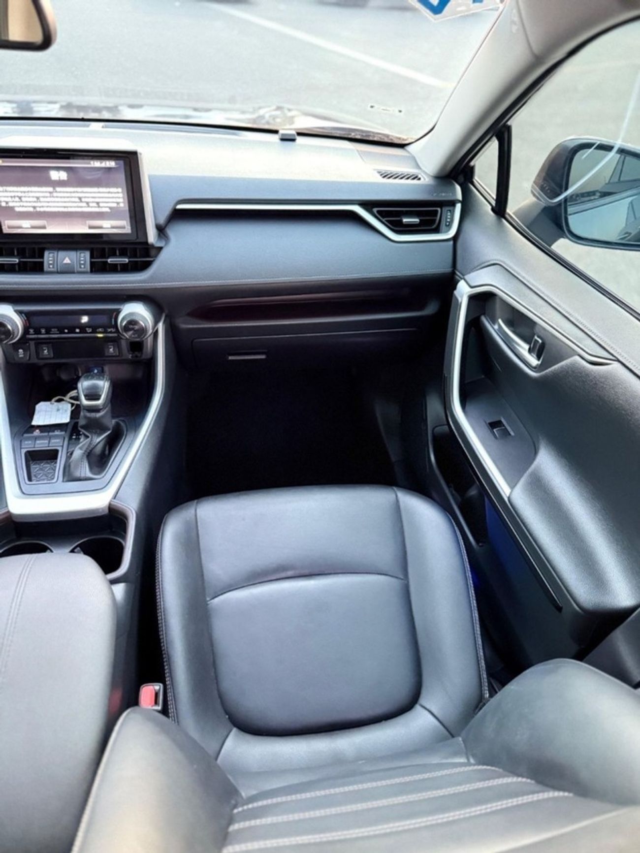 تويوتا راف ٤ Japan 2.0 L Full Option 360 camera,leather seats, power seat,head up display