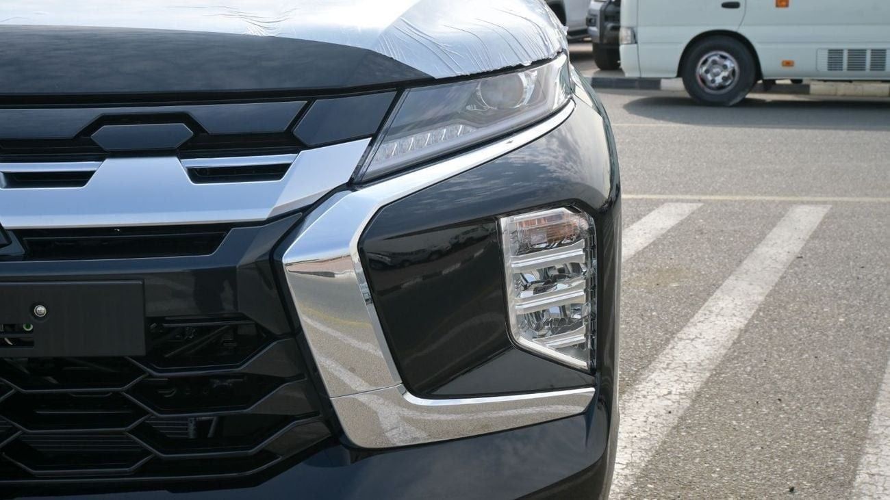 Mitsubishi Montero Sport Brand New Montero Sport GLS 2025 Export 3.0L 4WD Petrol A/T|Black/Black|MONTEROSPORT-GLS-25|