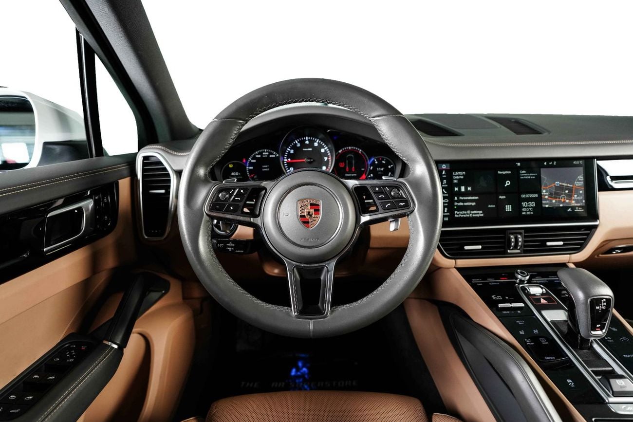 Porsche Cayenne STD GCC-Porsche Full Service History-Low Mileage -well maintained-Porsche warranty still valid