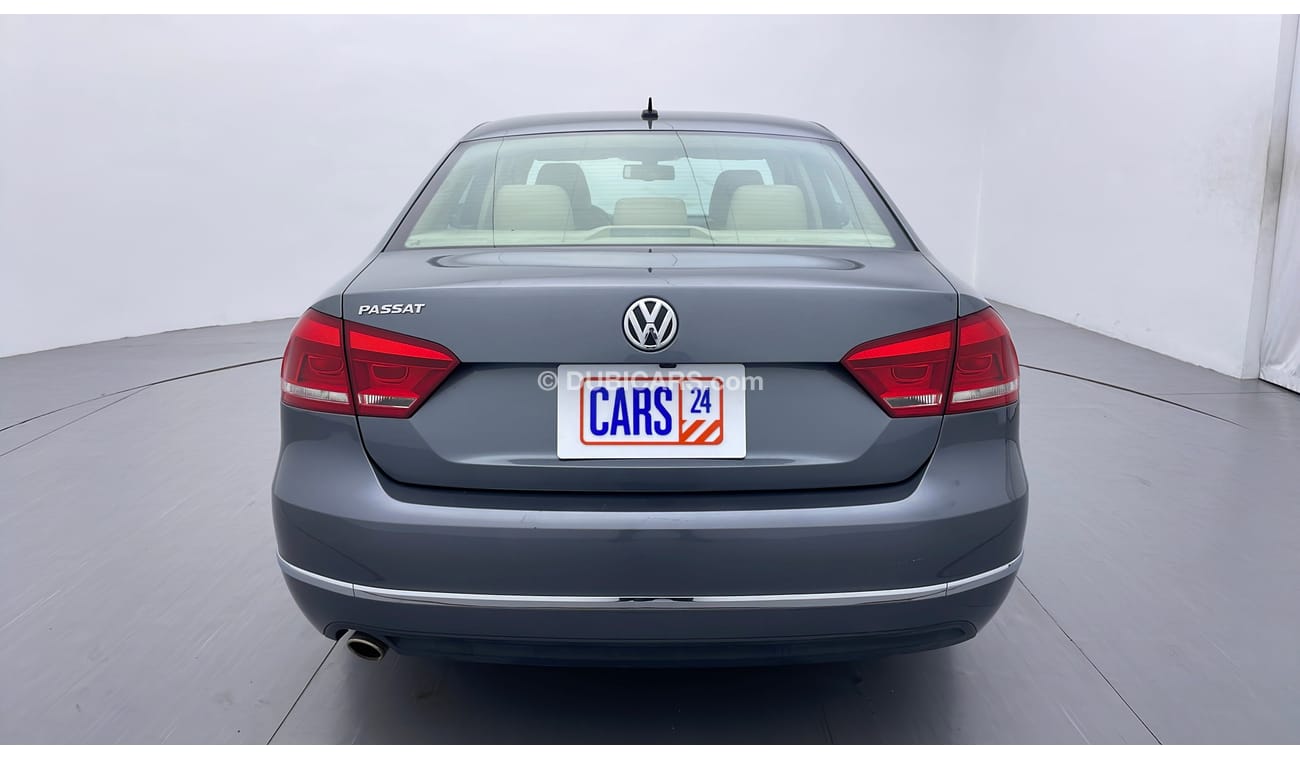 فولكس واجن باسات R LINE 2.5 | +مع الضمان | كمان تم فحص ١٥٠