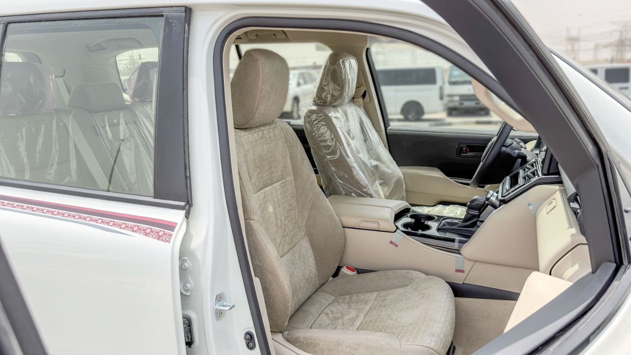 Toyota Land Cruiser GXR 2026 Toyota Land Cruiser GXR 3.3L AT Diesel (White-Beige) Basic