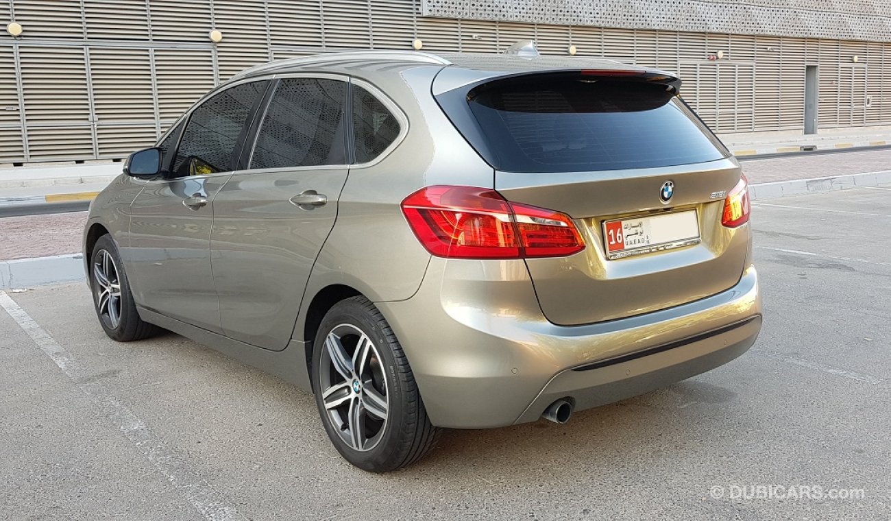 بي أم دبليو 218 Active Tourer