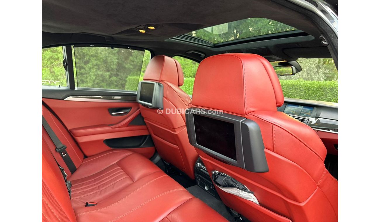 BMW M5 Std M5 F10 2012 // GCC // IN PERFECT CONDITION // FULL OPTIONS