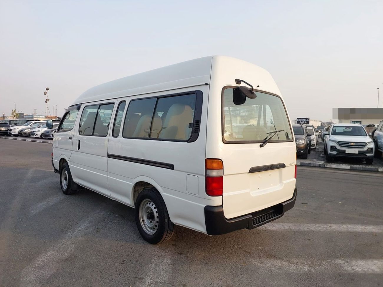 Toyota Hiace TOYOTA HIACE COMMUTER VAN RHD 2002 MODEL 3.0 L DIESEL AUTOMATIC(PM10827)