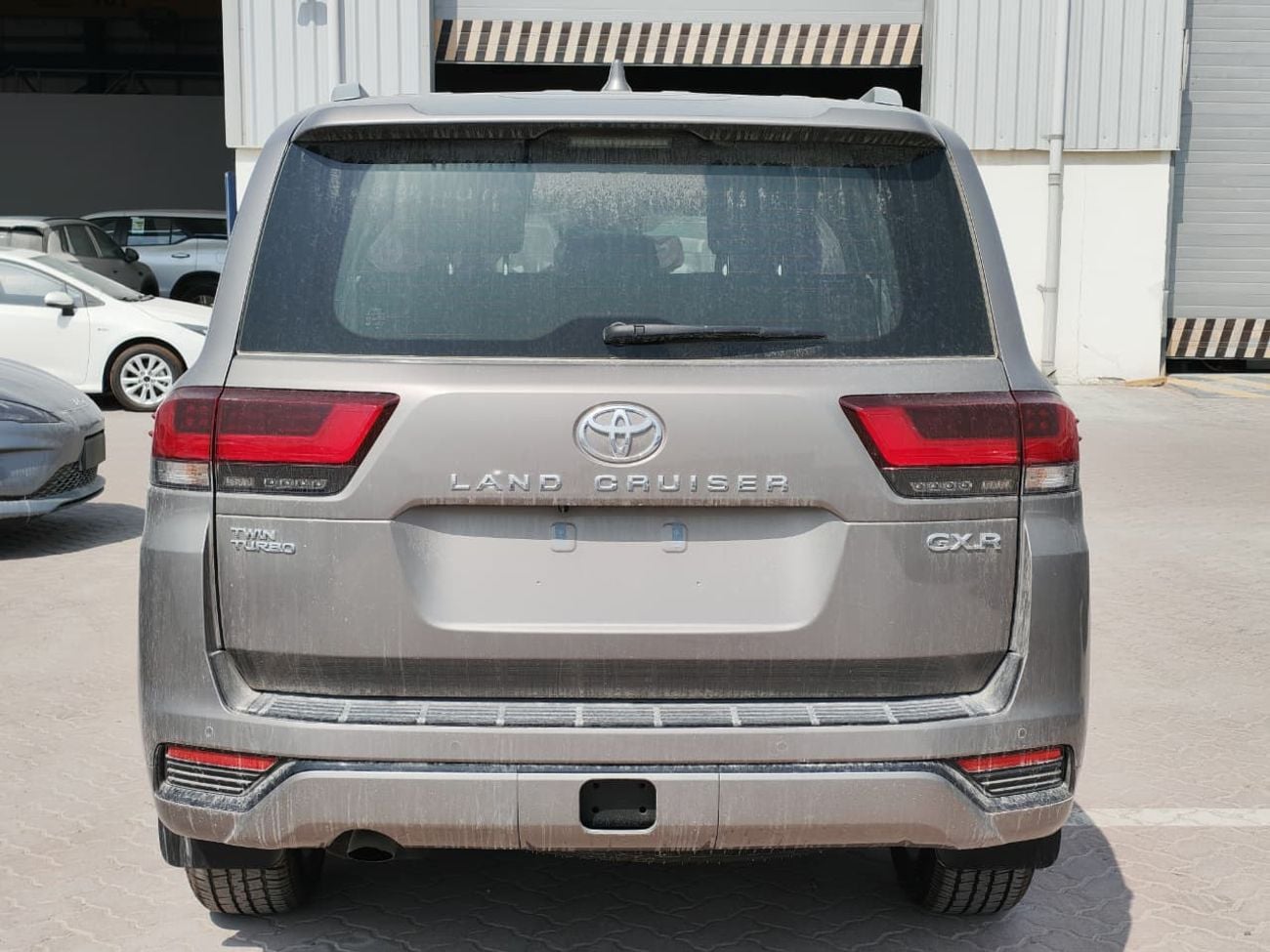 تويوتا لاند كروزر 2025 Toyota Land Cruiser LC300 GXR High-Option 3.5L V6 Twin Turbo Petrol A/T 4WD Export Only