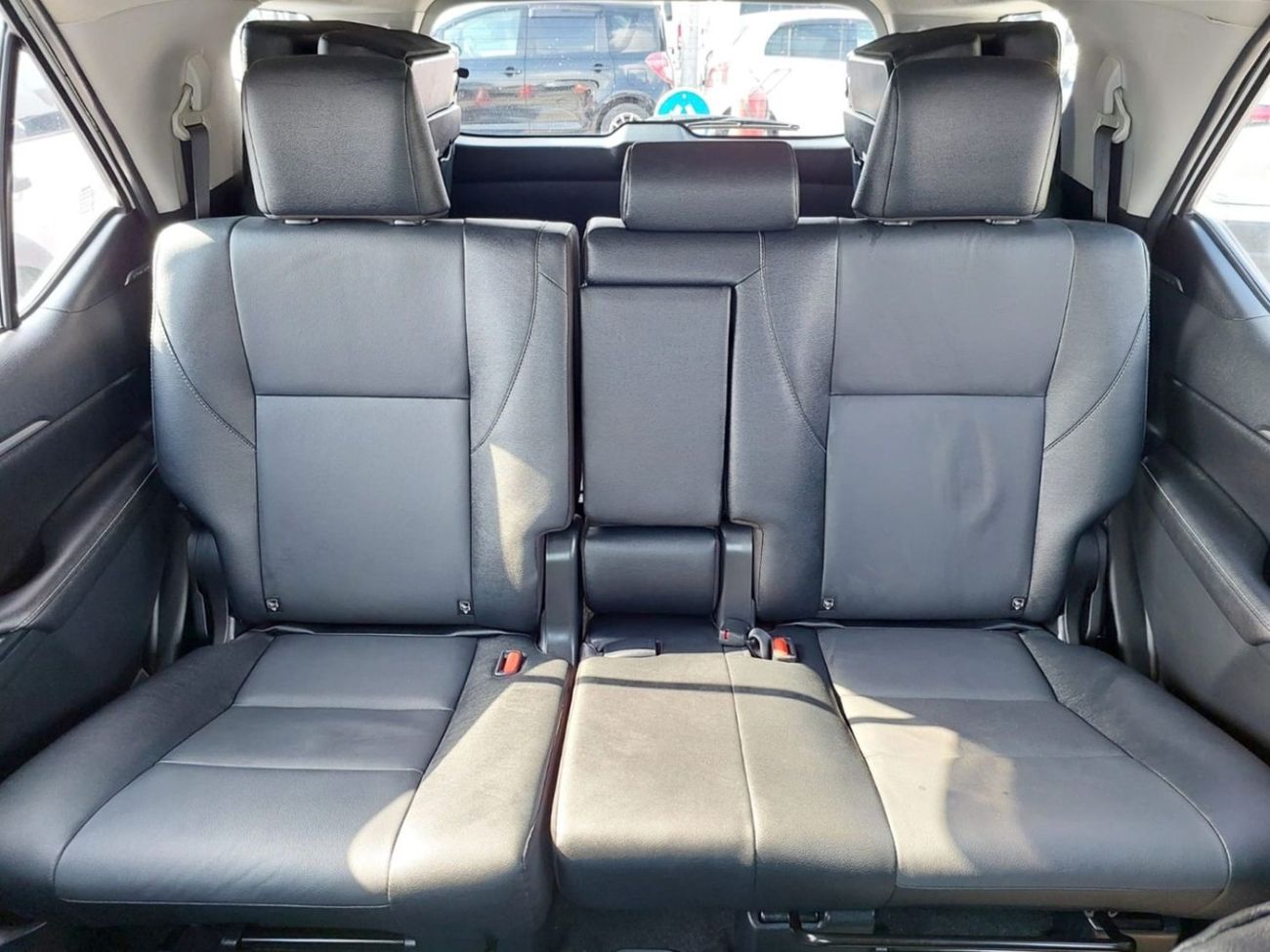 Toyota Fortuner TOYOTA FORTUNER RIGHT HAND DRIVE 2022 MODEL 2.8 L DIESEL AUTOMATIC 8SEATER(PM16653)